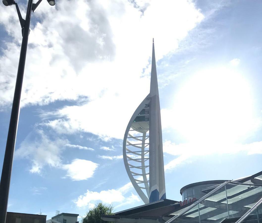 Gunwharf Quays Holiday Homes Portsmouth Exterior foto